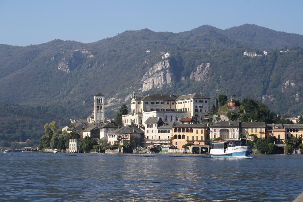 Fattoria Del Pino Panzió Orta San Giulio Kültér fotó