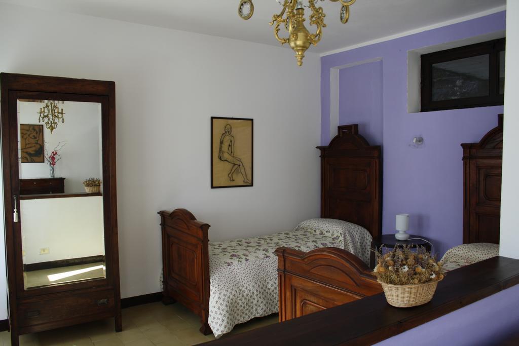 Fattoria Del Pino Panzió Orta San Giulio Szoba fotó